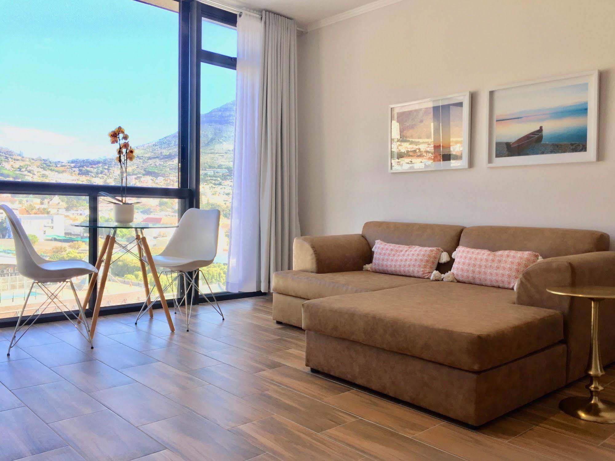 Ferienwohnung Urban Oasis At The Four Seasons Kapstadt Exterior foto